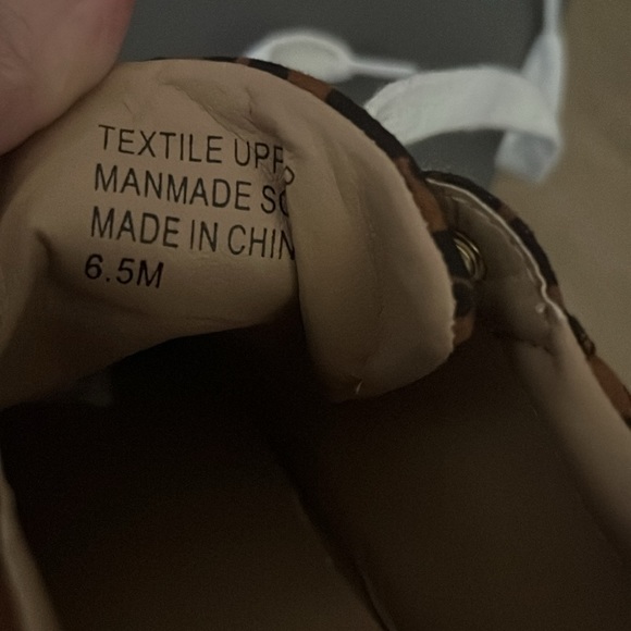 LOFT Animal Leopard Print Lace Up Sneakers - Cairo Brown - 6.5 - Picture 4 of 6